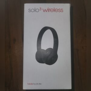 Beats Solo 3 Wireless Empty Box